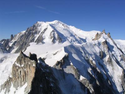 Aiguille du Midi et Mt Blanc