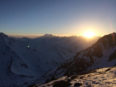 Couché de soleil sur le massif du Mont Blanc.